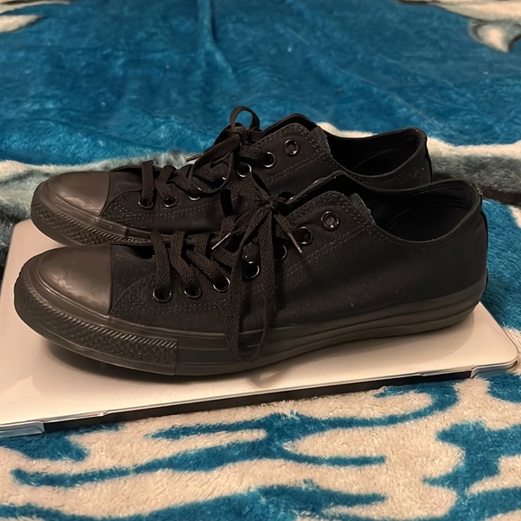 Converse - Picture 3 of 9